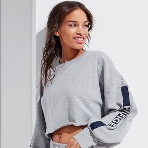 Tommy Hilfiger X UO Logo Tape Cropped Sweatshirt